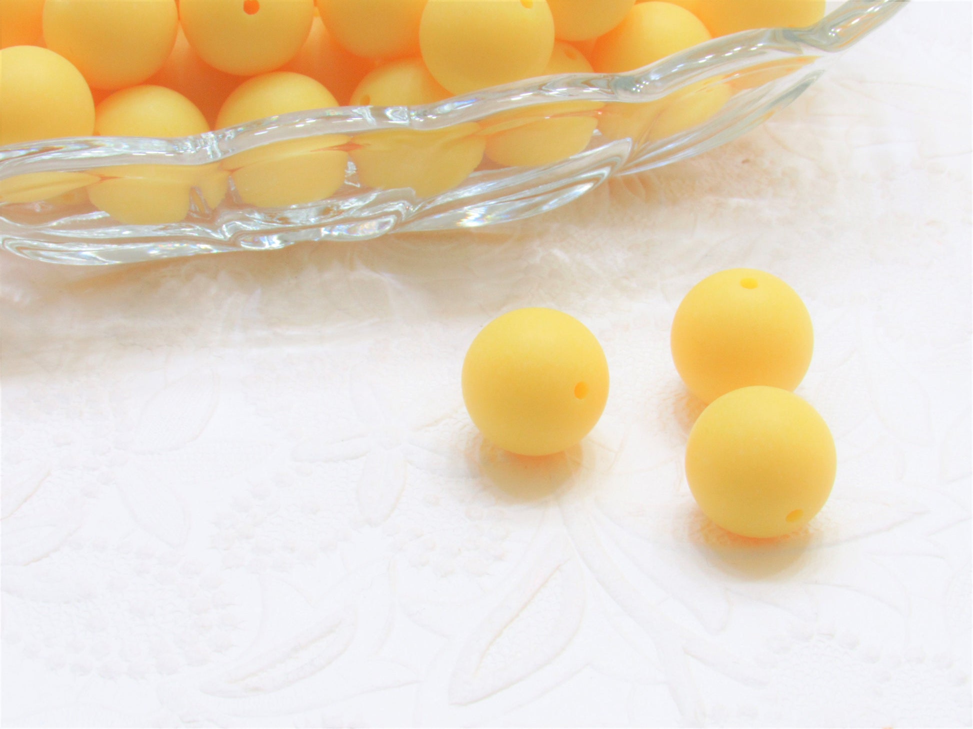 New 20mm Matte Satin Maize Bubblegum Beads, Gumball Beads, Round Beads, Bubblegum Satin Finish, Beading Supply, Dull Finish