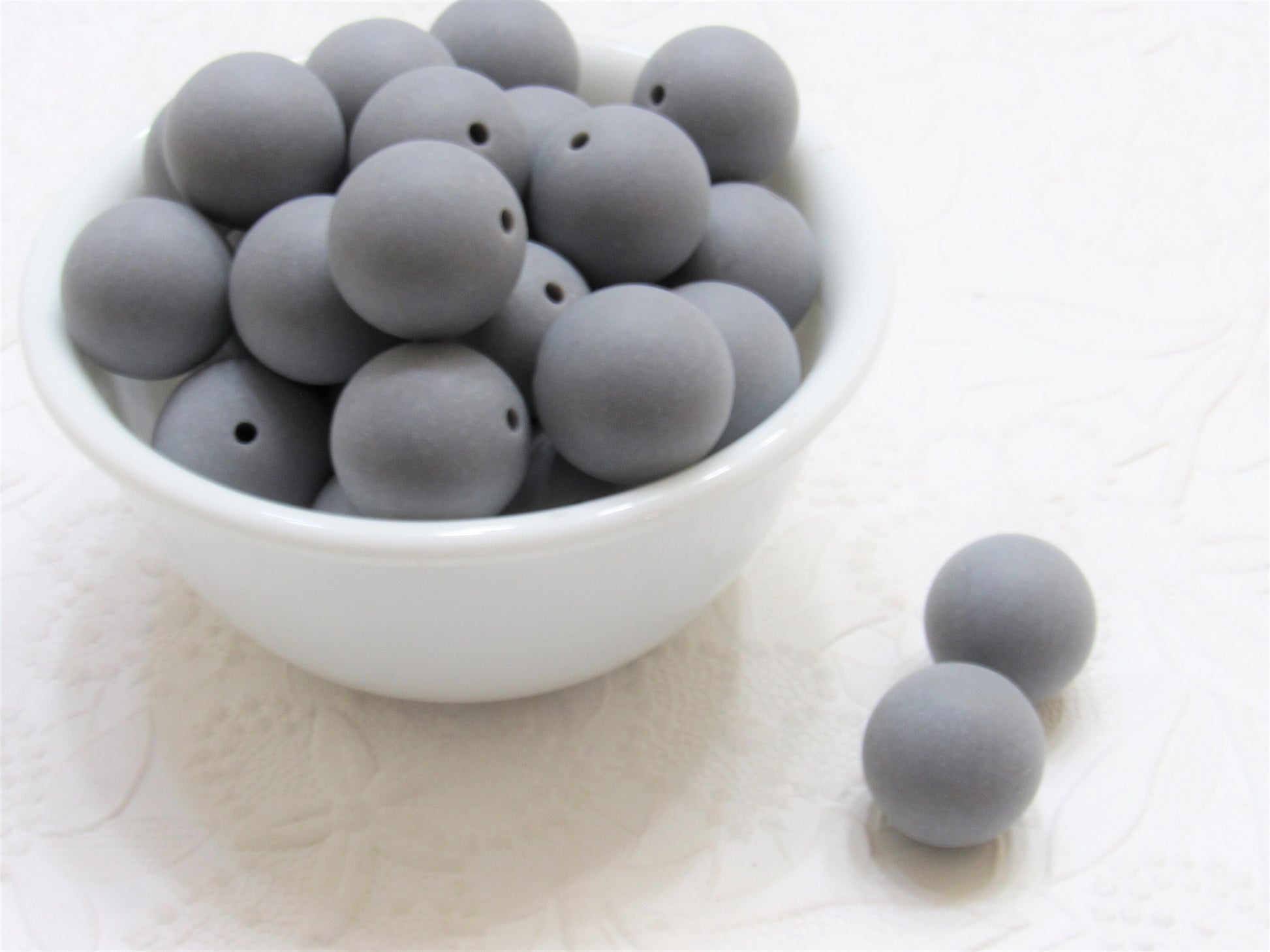 New 20mm Matte Satin Grey Bubblegum Beads, Gumball Beads, Round Beads, Bubblegum Satin Finish, Beading Supply, Dull Finish