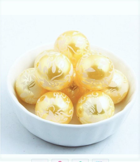 NEW 20mm White Floral Print on Yellow Pearls, Bubblegum Beads, Chunky Gumball Beads, Bubblegum Bead Supply, Chunky Printed Pearl Beads