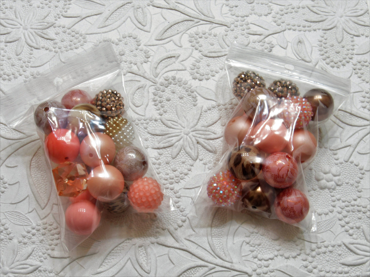 12 or 24Ct. 20mm Peach & Cream Bubblegum Mix, Bubblegum Beads, Beadable Pen Mix, Acrylic Beads, Bubblegum Beads, Round Bead