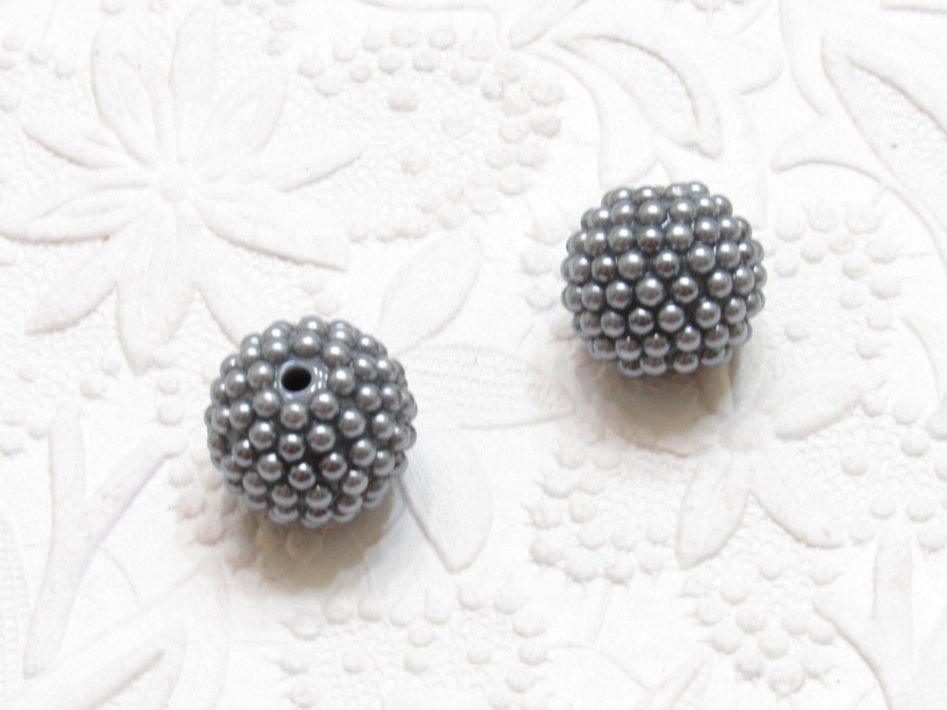 NEW 20mm Chunky Grey Pearl Berry Beads, Bubblegum Bumpy Beads, Pearl Rhinestone Beads, Chunky Bumpy Pearl Beads, Bead Supply