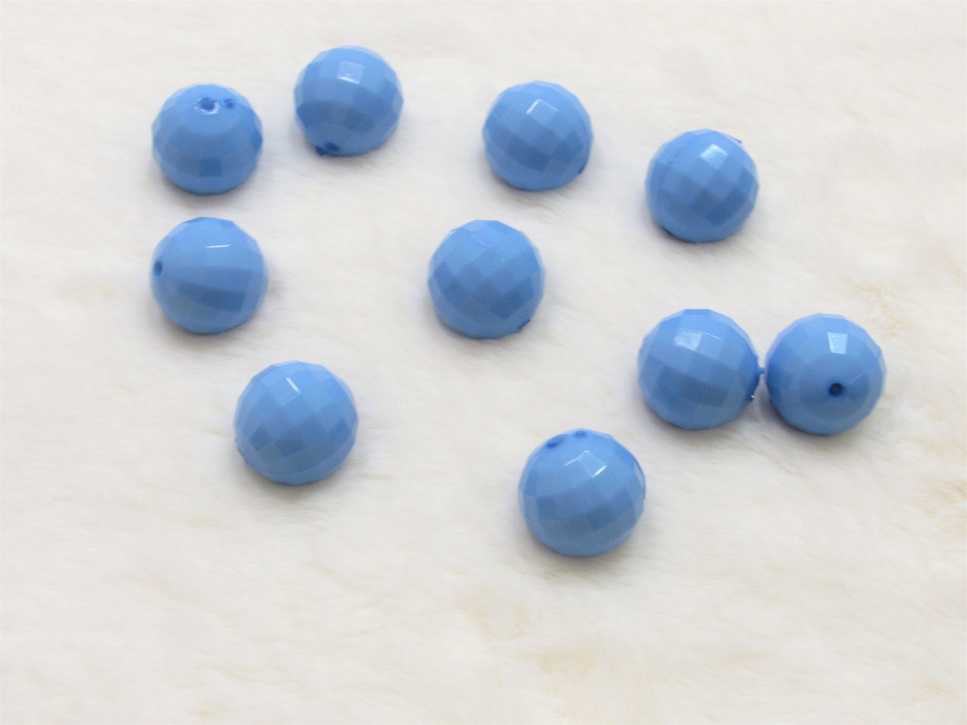 NEW 20mm Faceted LIght Blue Disco Bubblegum Bead, Chunky Beads, Round Acrylic Beads, Chunky Bead Supply, Bubblegum Necklace Supply Beads