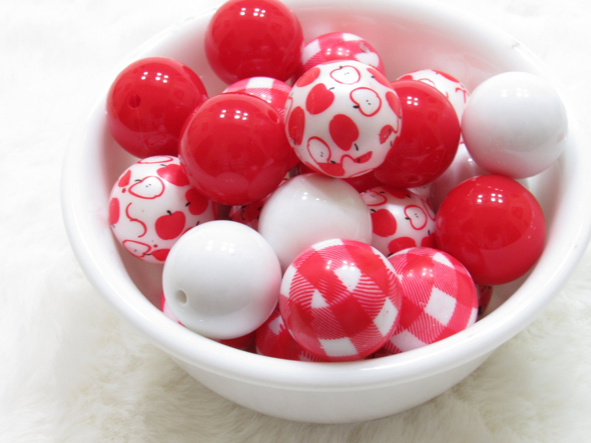 20mm Red And White Printed Apple Slice On Matte White Pearls, Bubblegum Beads, Chunky Gumball Beads, Bubblegum Bead Supply