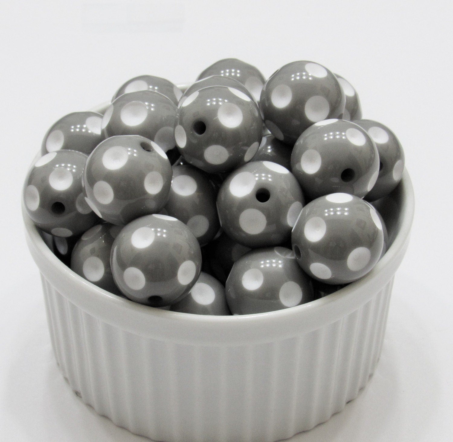 20mm Grey Polka Dot Beads, Bubblegum Beads, Polka Dot Beads, Chunky Acrylic Beads, Gumball Polka Dot Beads, Chunky Necklace Supply Bead