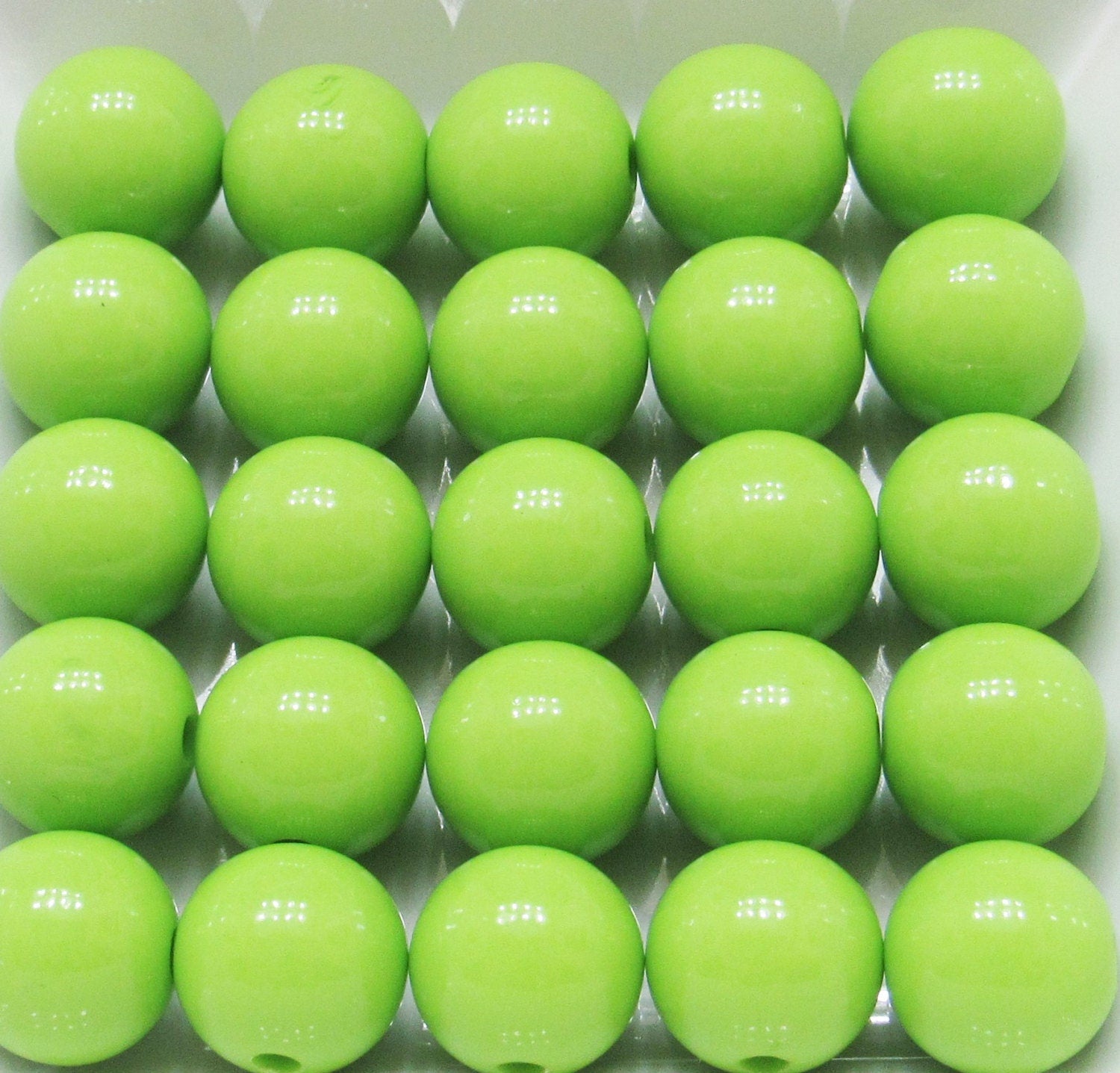 10 Chunky 16mm Beads Solid Lime Bubblegum Bead, Chunky Gumball Bead, Chunky Necklace Bead Supply, Acrylic Bead