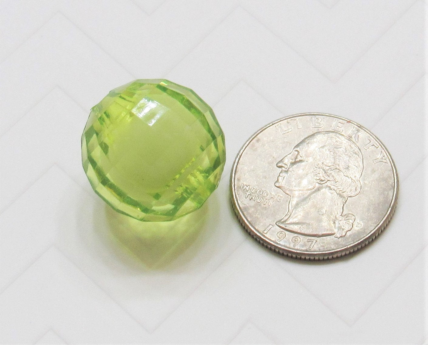 20mm Lime Bead In A Bead, Bubblegum Beads, Faceted Chunky Beads, Transparent Bubblegum Bead, Chunky Necklace Supply Bead, Jewelry Bead